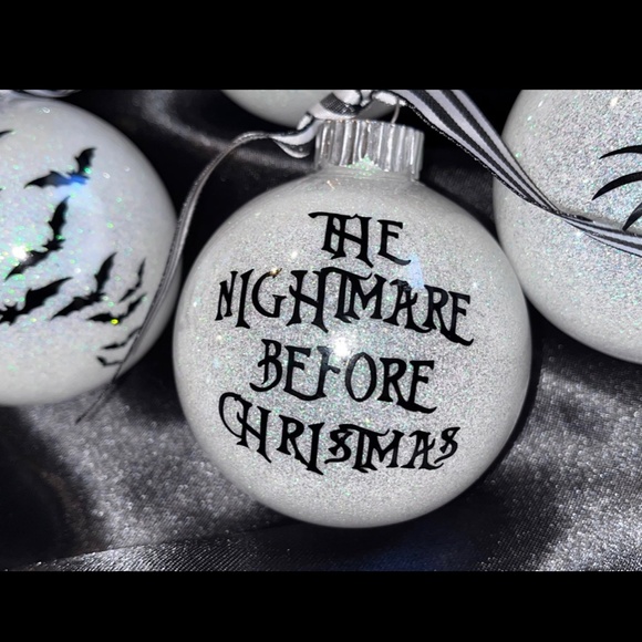 🎄 Jack Skellington Inspired Ornament Set - Picture 3 of 3